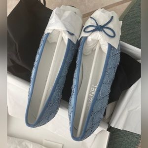 NWT Chanel 23P Denim Blue Black CC Logo Cap Toe Bow Tie Ballet Ballerina Flats